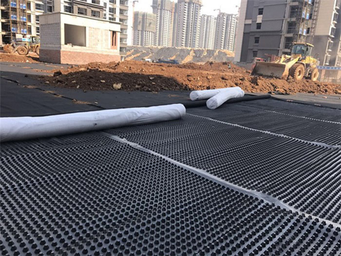 凹凸排水板一平方什么价格？