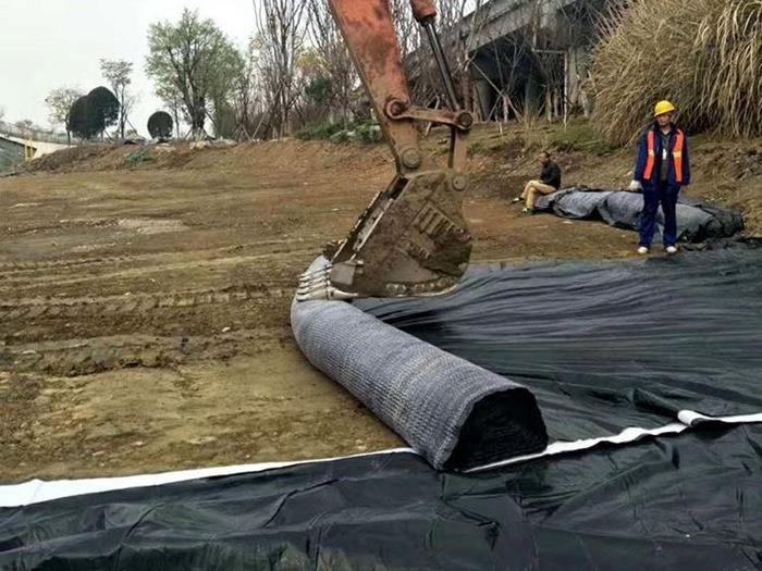 国标膨润土防水毯厂家_鸿跃环保