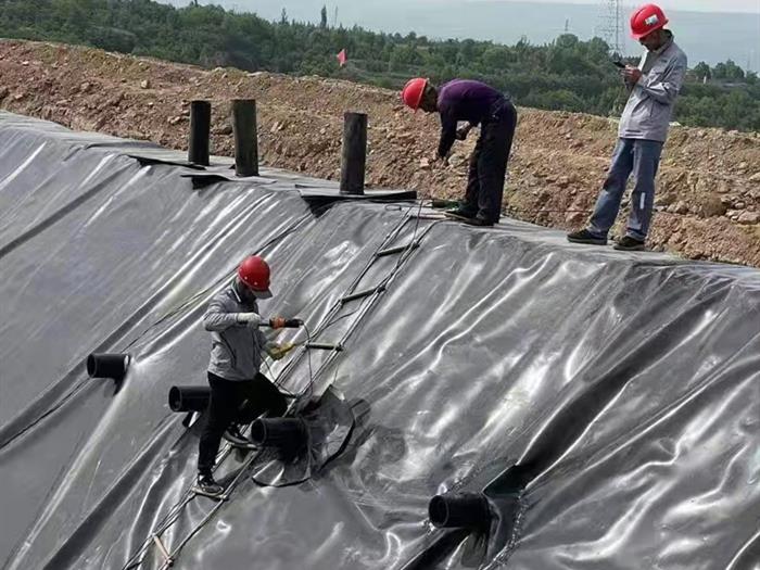 沼气池土工膜实拍图3_厂家鸿跃环保